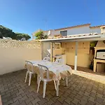Holiday home La Brise De *